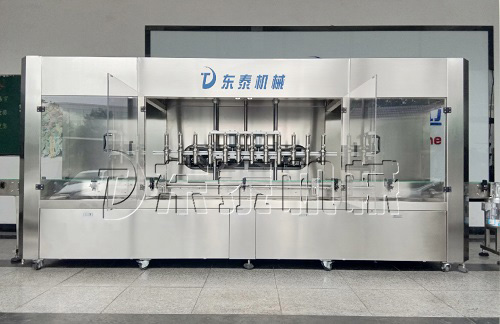 直線式食用油灌裝機(jī)灌裝精度怎么調(diào)？學(xué)會(huì)了真的很重要